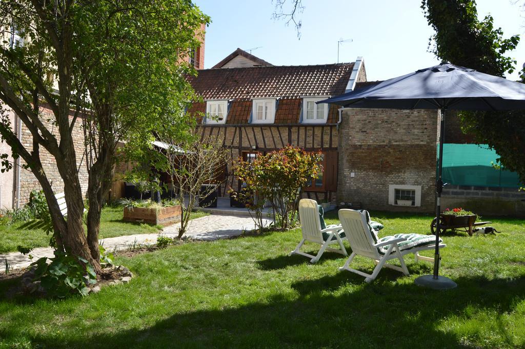 Au Coeur D'Amiens Villa ภายนอก รูปภาพ